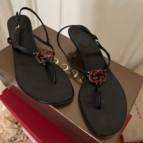 Gucci sandals with short heels black - Picture 1 of 3